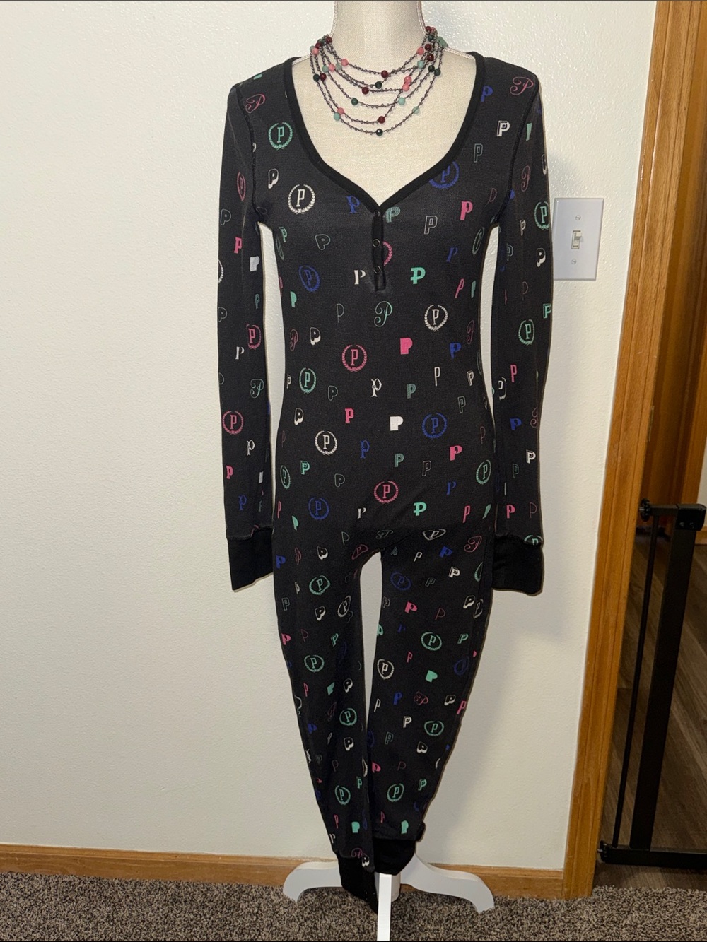 VS PINK Onesie size Medium